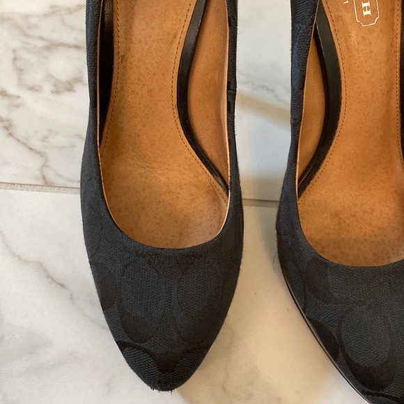 Coach Signature pumps Size 7B. Black with 3” heel. Gently used. No box. - Picture 4 of 11